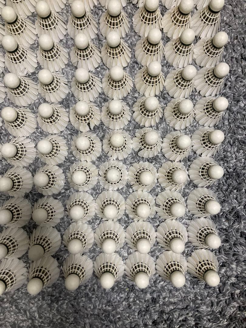 中古シャトル　バドミントン　美品　１２０個