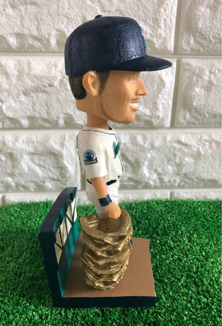 MLB 2007 イチロー GOLD GLOVE BOBBLEHEAD