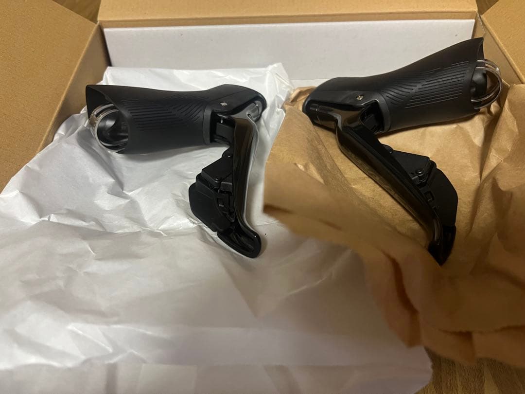 シマノ　ST-R9250 新品・未使用　di2