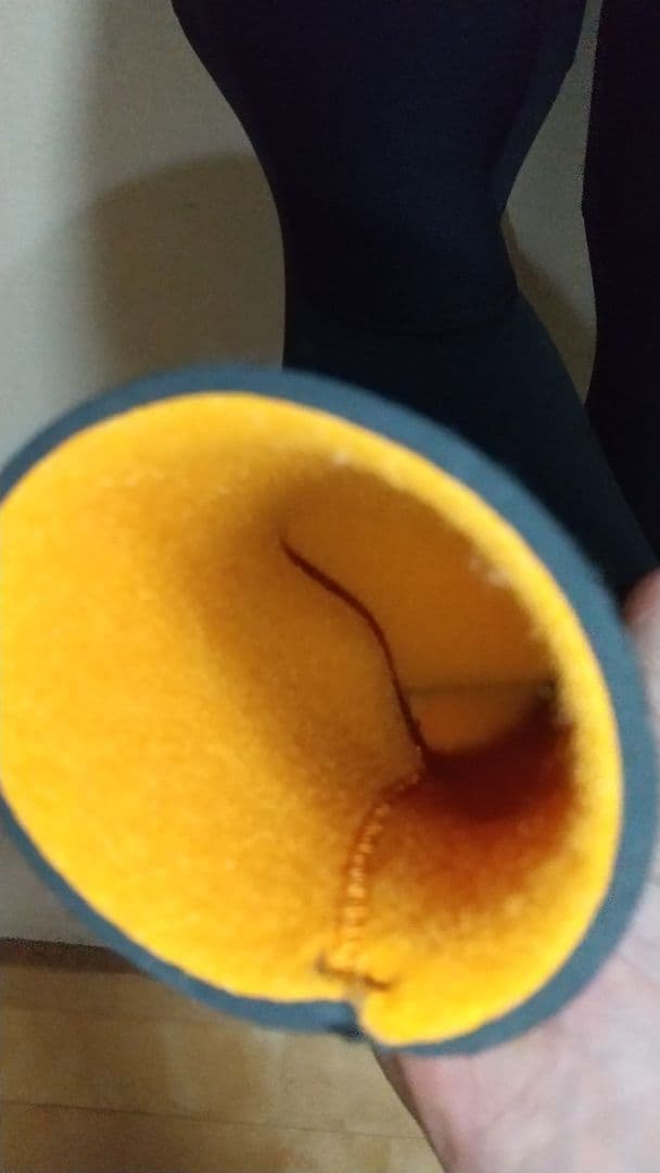 新品同様　セブン　セミドライ　サーフィン　ウェットスーツ　裏起毛