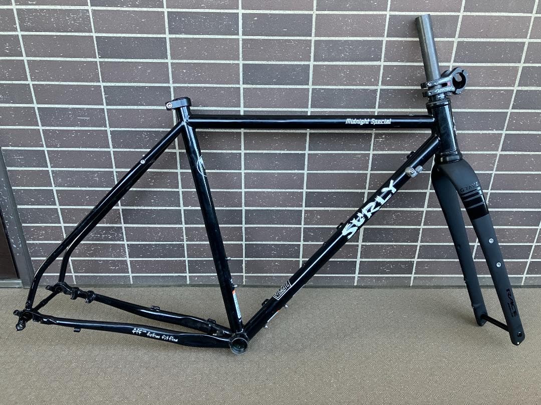 【直接取引限定】SURLY Midnight Special　黒　50サイズ
