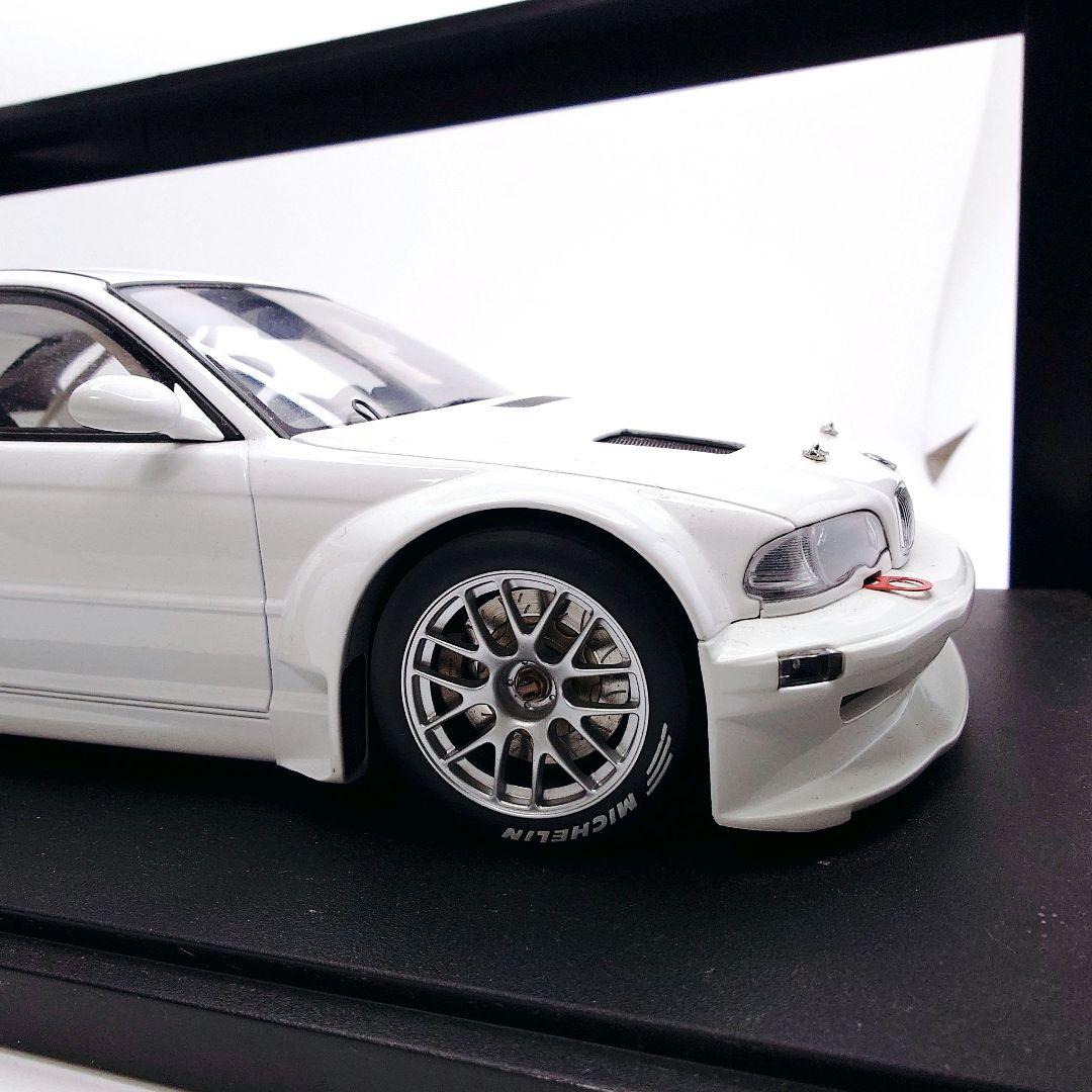絶版 1/18 オートアート  M3 GT-R ホワイト