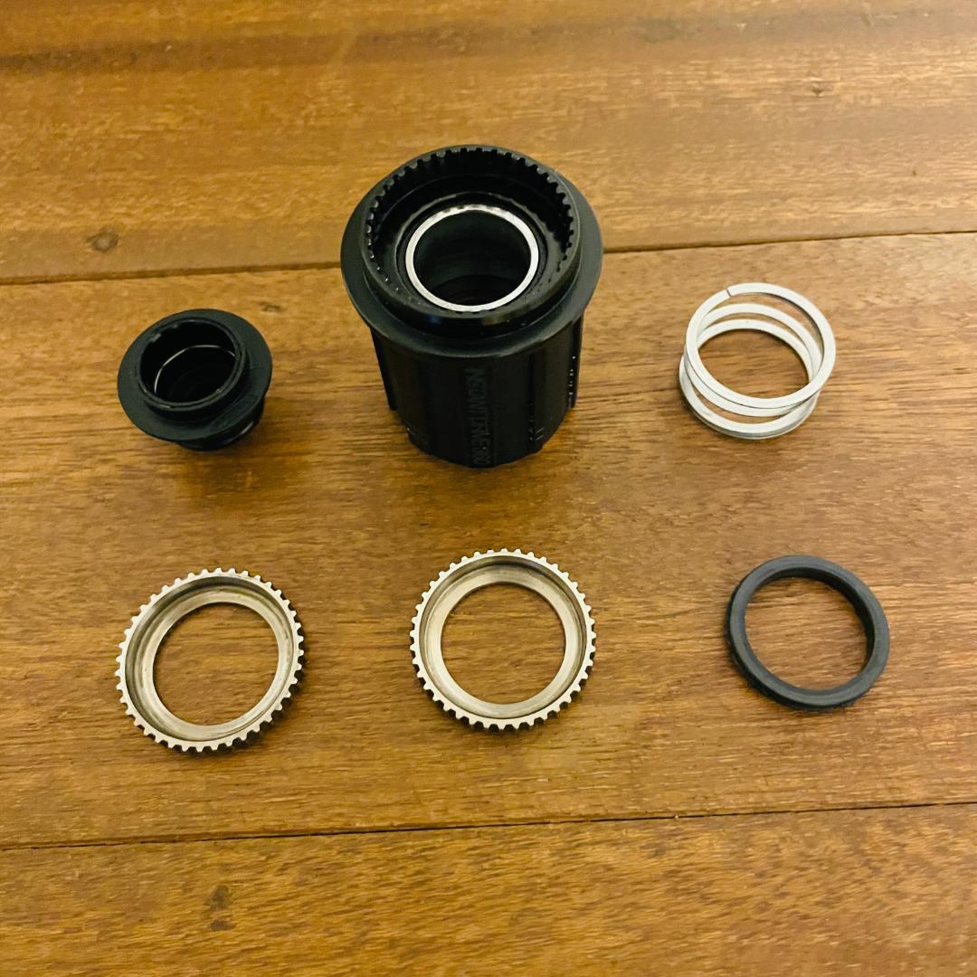 MAVIC COSMIC SLR 40 UST 前後ホイール（リムブレーキ用）