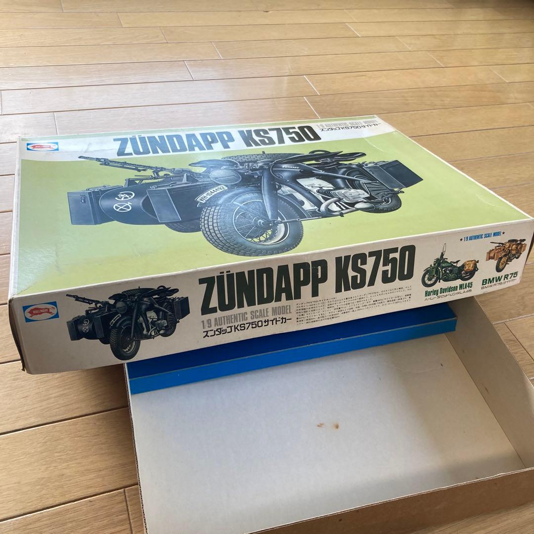 BULLMARK 1/9 ZUNDAPP KS750サイドカー 希少プラモデル