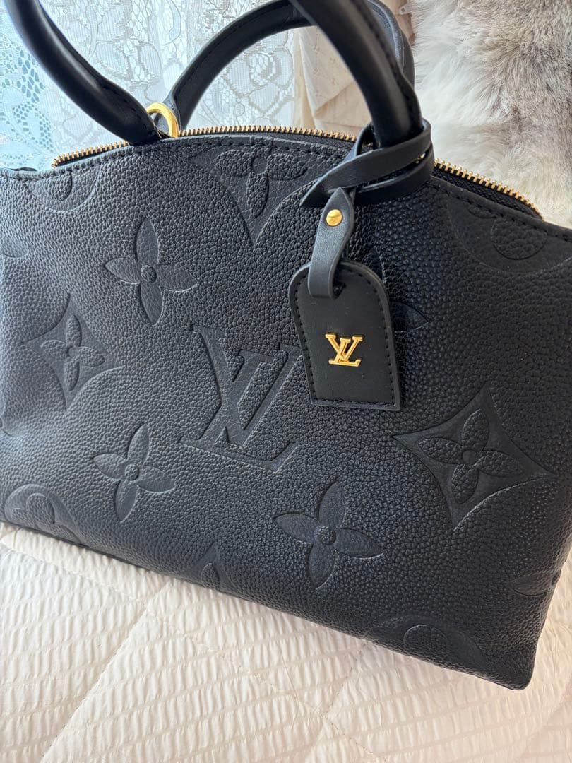 ブラックバック　ファスナー付