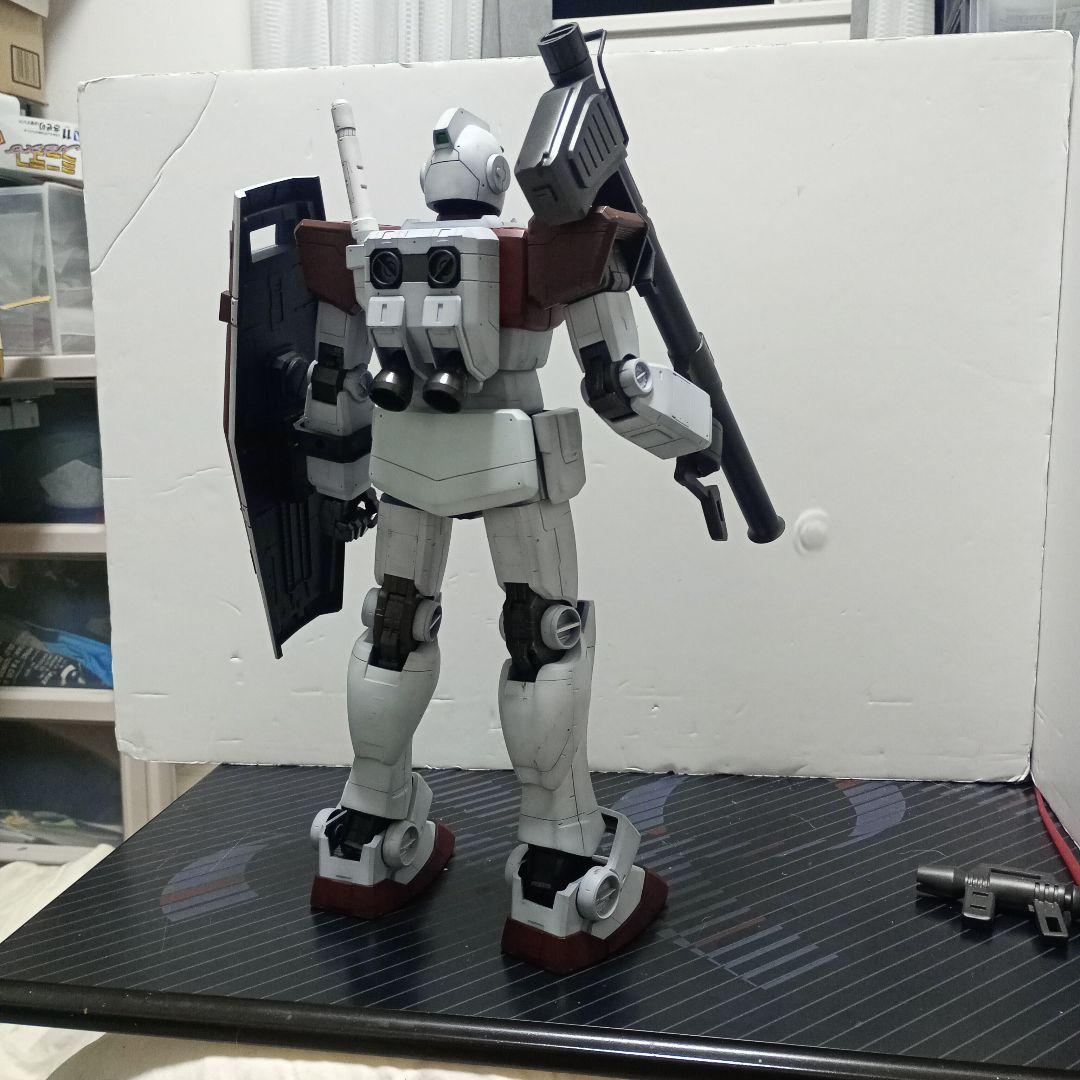 メガサイズ　ジム　1/48　プラモデル完成品　 ガンダムシリーズ