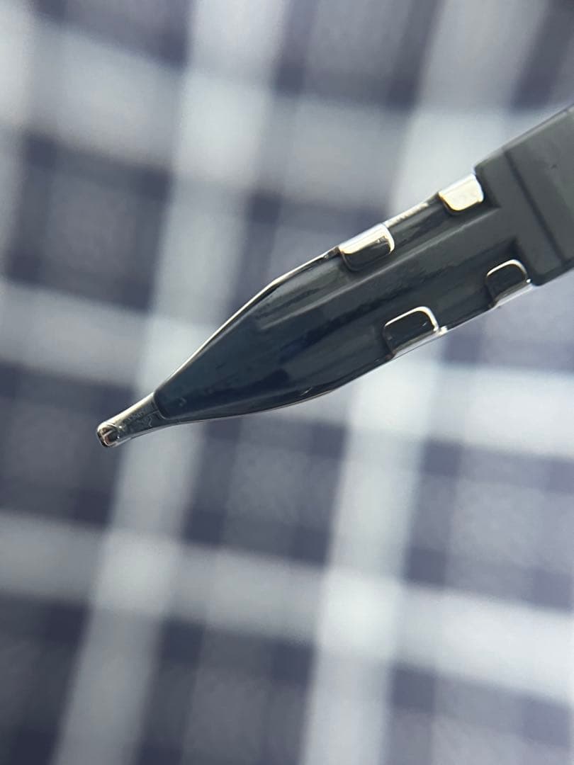 美品　パイロット　キャップレス デシモ　シャンパンピンク　18K M 中字　箱付