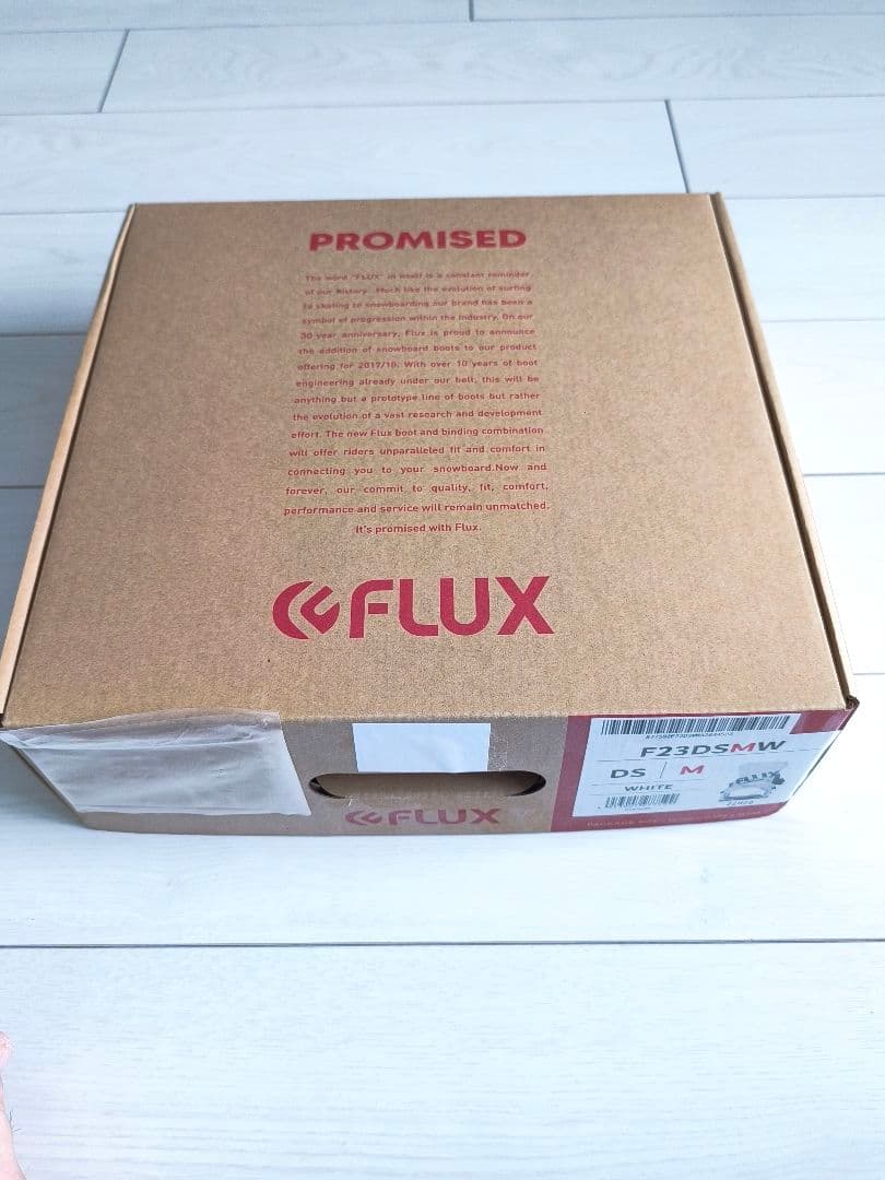 【箱・保証書付】FLUX DS 22-23モデル Mサイズ WHITE