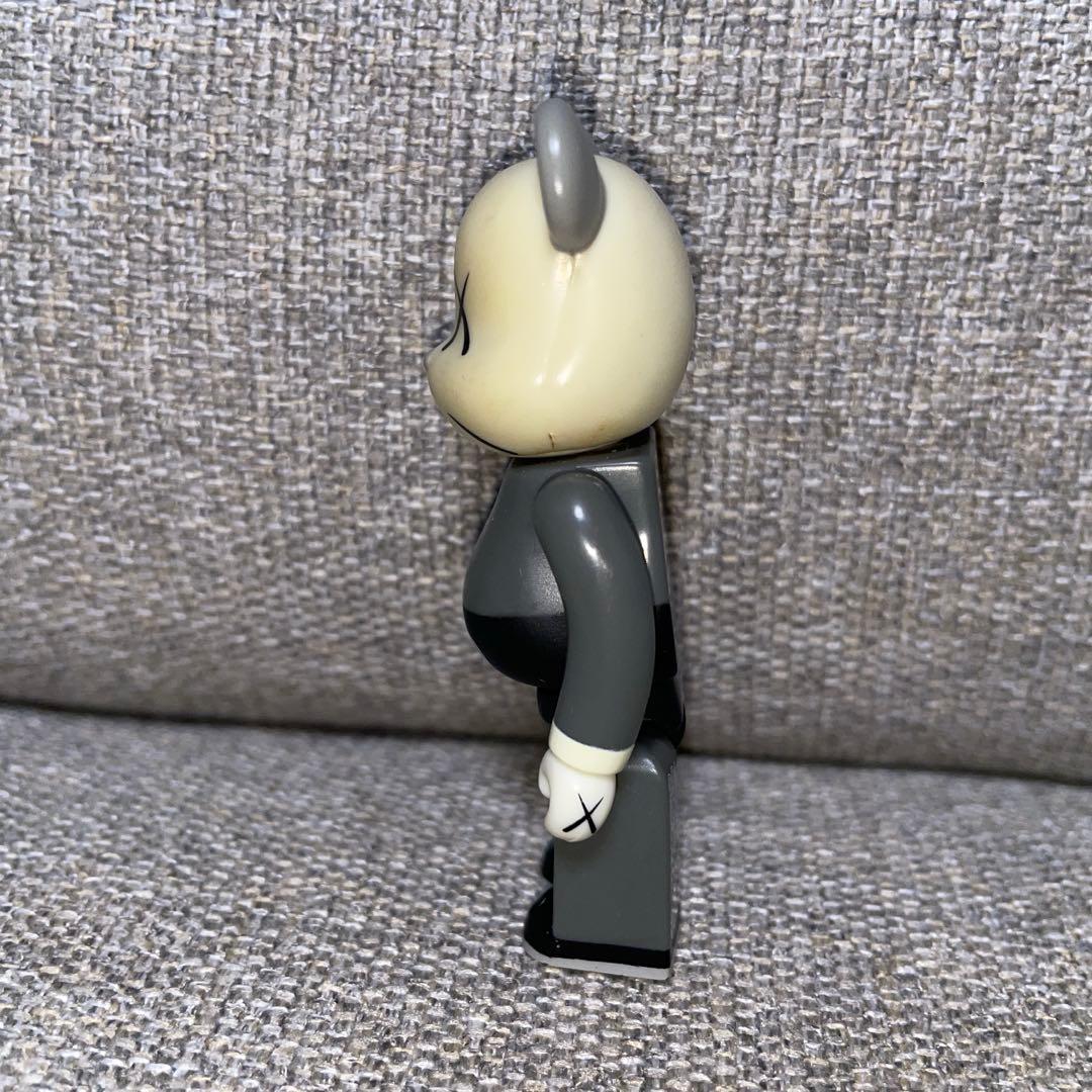 ベアブリック　シリーズ4 シークレット　100%　カウズ　KAWS