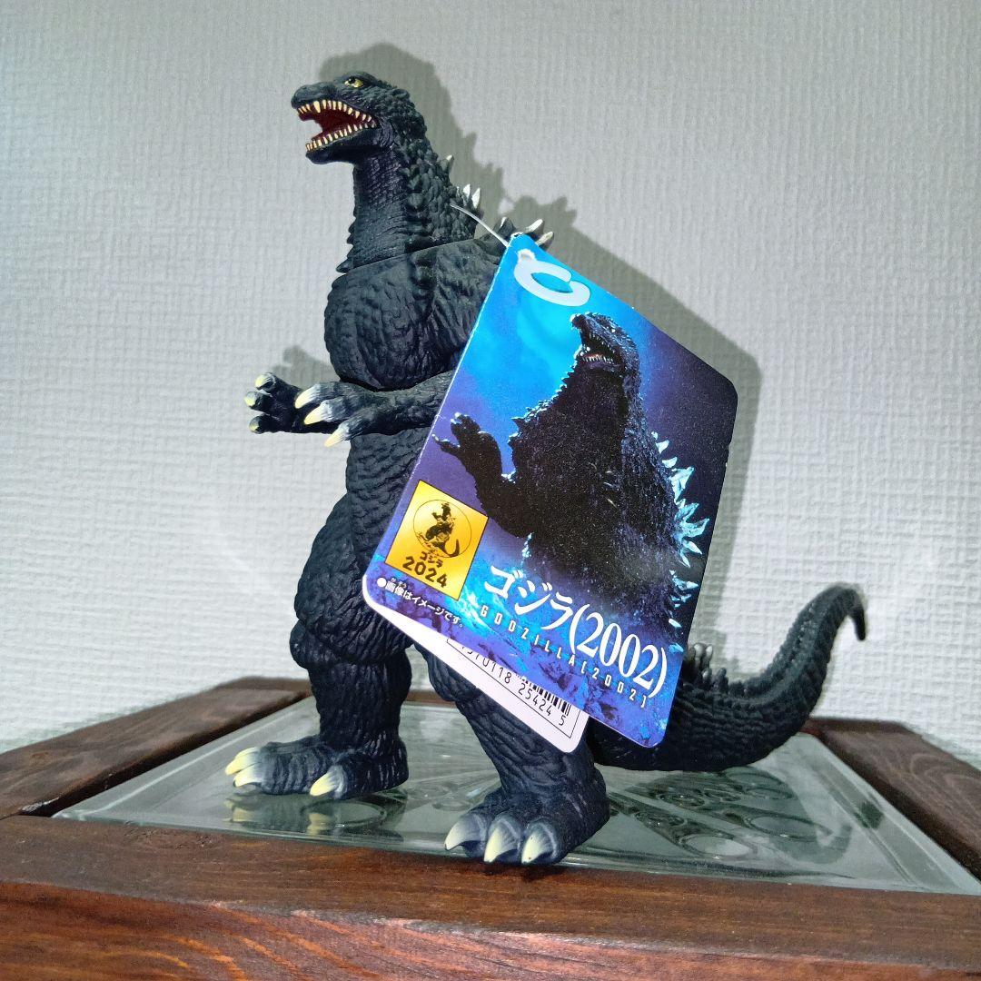 ゴジラ・キングギドラ フィギュア・リキュール激辛３点セット新品