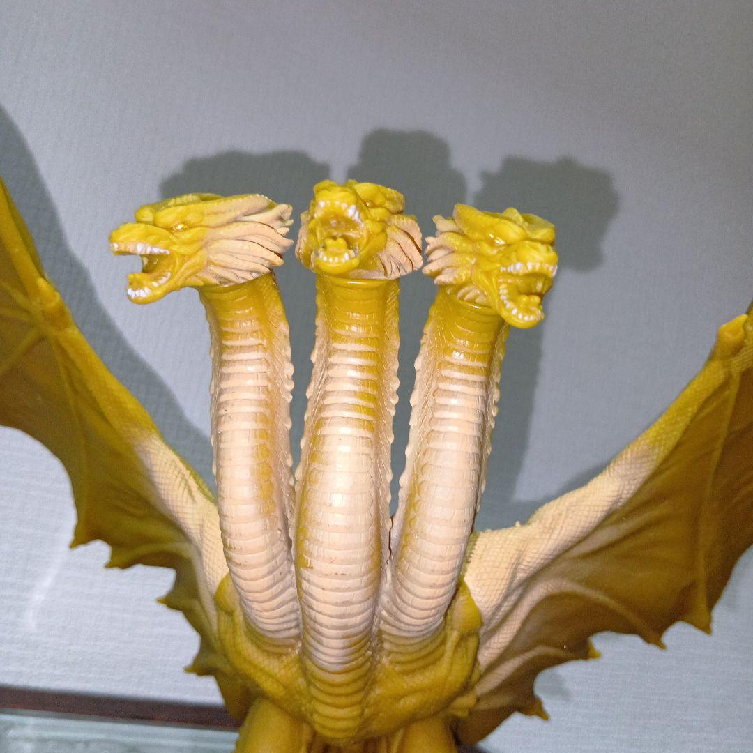 ゴジラ・キングギドラ フィギュア・リキュール激辛３点セット新品