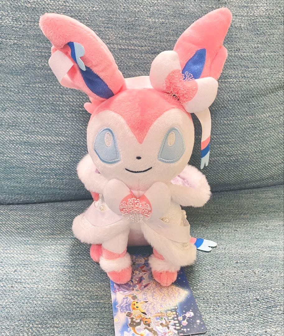 ポケモンセンター　ニンフィアサンタ　ぬいぐるみ　タグあり