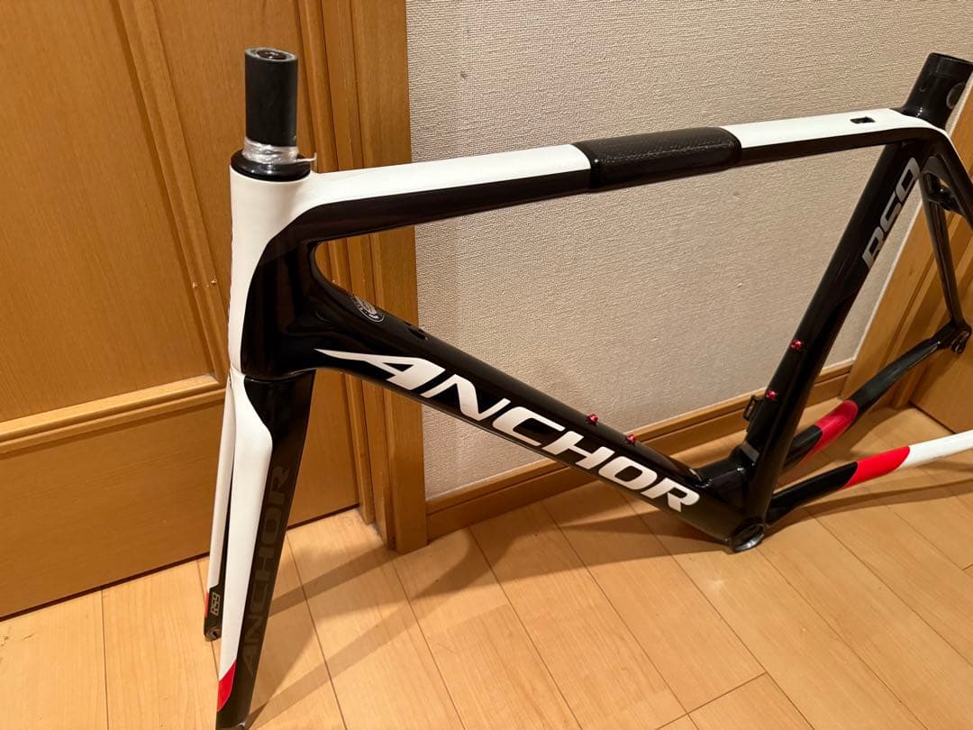 お年玉最終値下げ　BRIDGESTONE ANCHOR RS9 カーボンフレーム