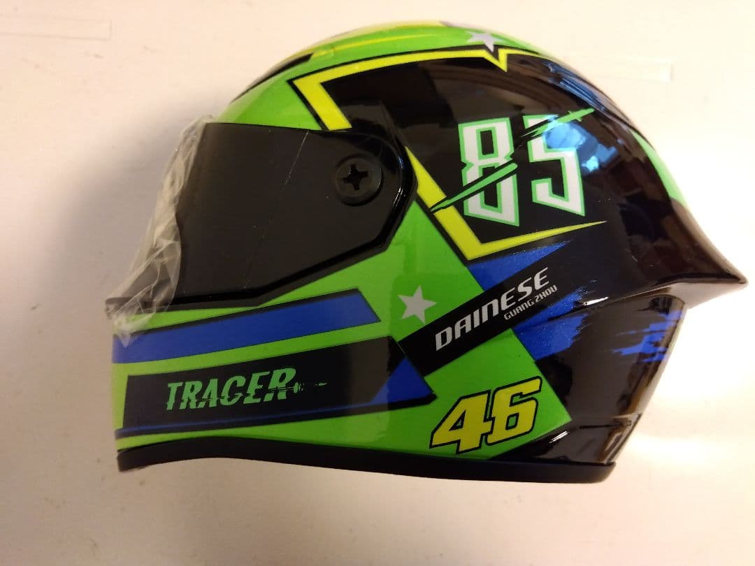 ♦︎王一博ぬいぐるみ➕バイク➕ヘルメット➕レーススーツ 20cm おまけ