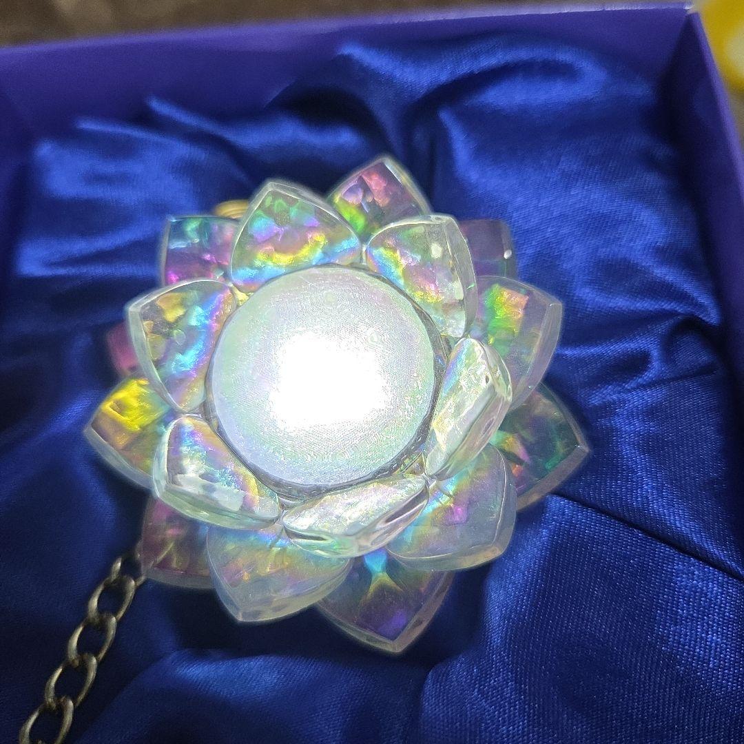 セーラームーン　USJ限定　幻の銀水晶チャーム