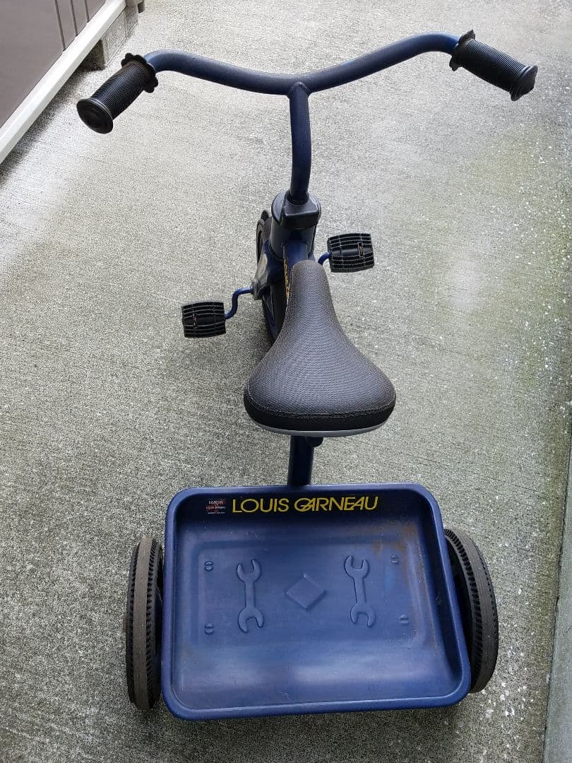 三輪車　ルイガノ　LOUISGARNEAU