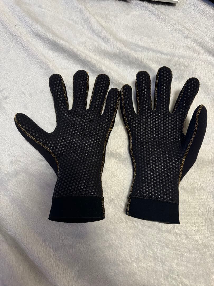 新品　 Magic サーフィン　グローブ ロイヤルマジック　2mm Ｌ