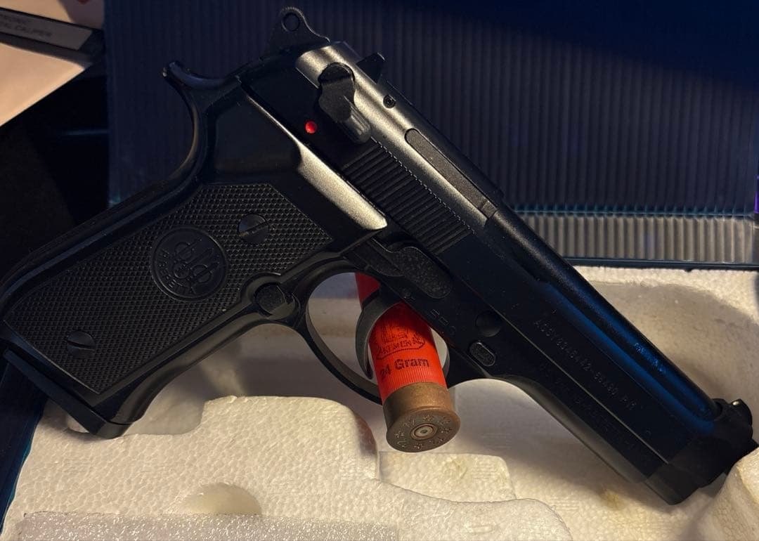 モデルガン　トイガン　未発火　当時物　 MGC BEREETA M9