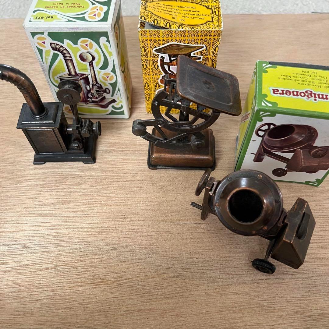 スペイン　アンティーク　PLAY ME 15個セット　飾り棚つき　鉛筆削り