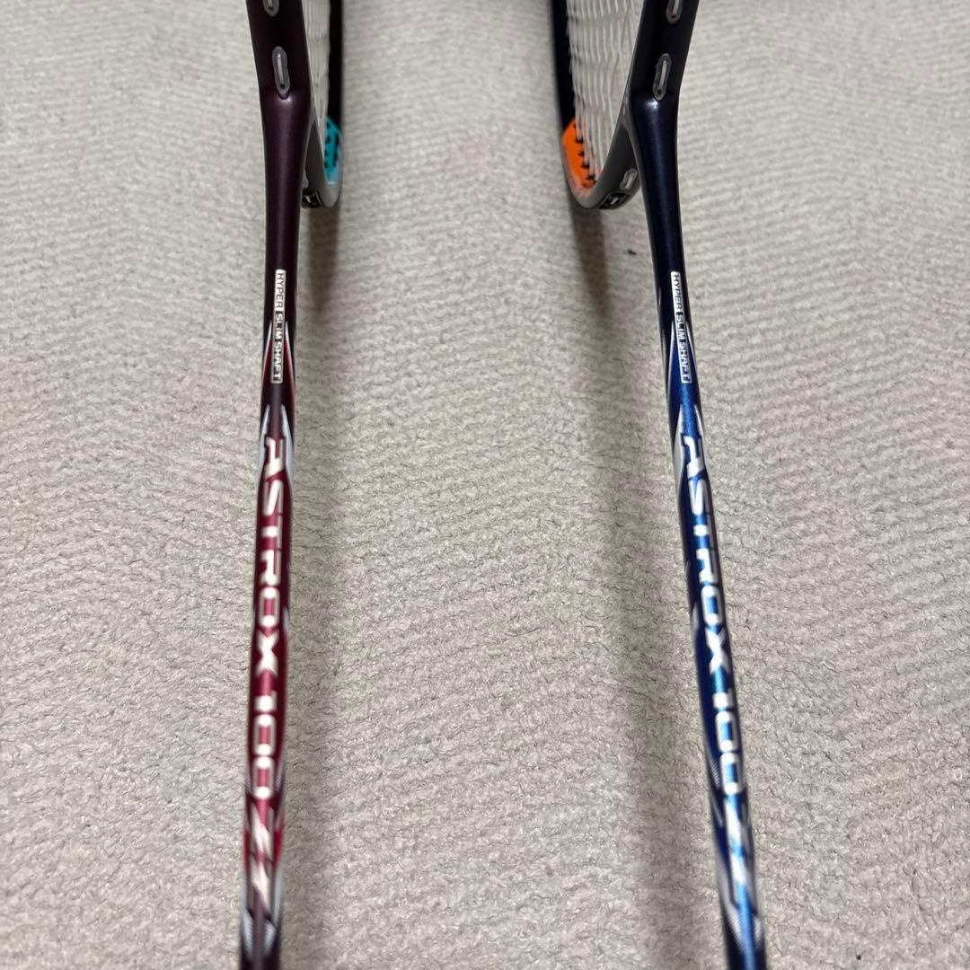 YONEX アストロクス100zz 4U クレナイ　ダークネイビー　2本セット