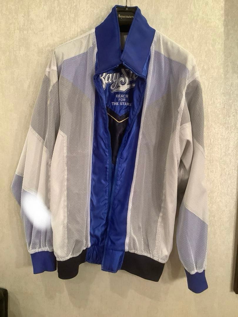 横浜ベイスターズ　スタッフ　ウエア　デサント　スタジアムジャンパー