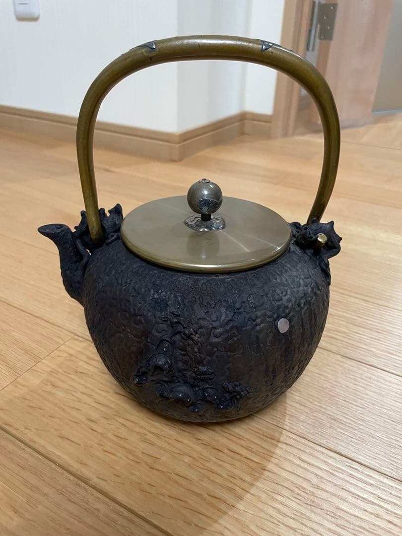 整*屋様 鉄瓶　日本亀文　亀文堂　鉄瓶