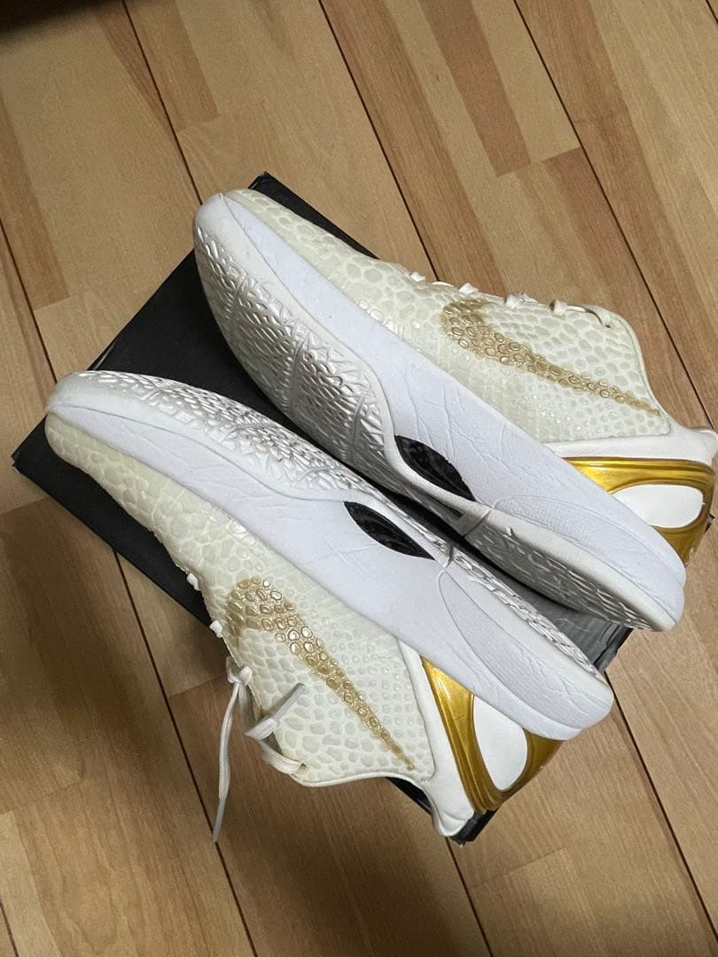 シューズ(男性用) Kobe 6 PROTRO BHM white/gold