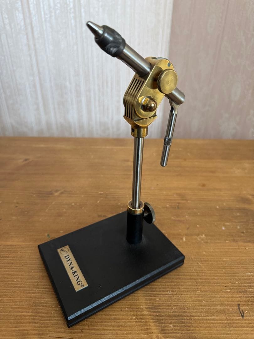 DYNA-KING フライタイイングツール