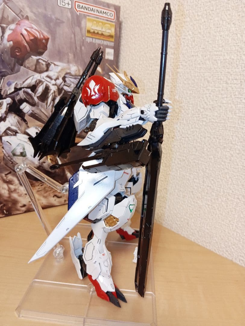 MGバルバトスルプス　全塗装完成品　アクションベース８付き