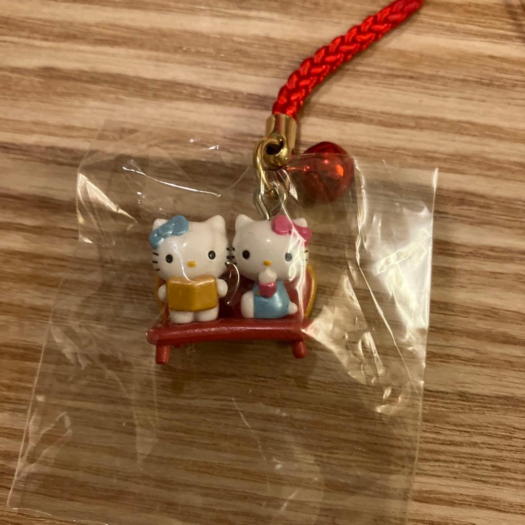 【2004年製】レア　ハローキティ ストラップ 根付け　　3種セット