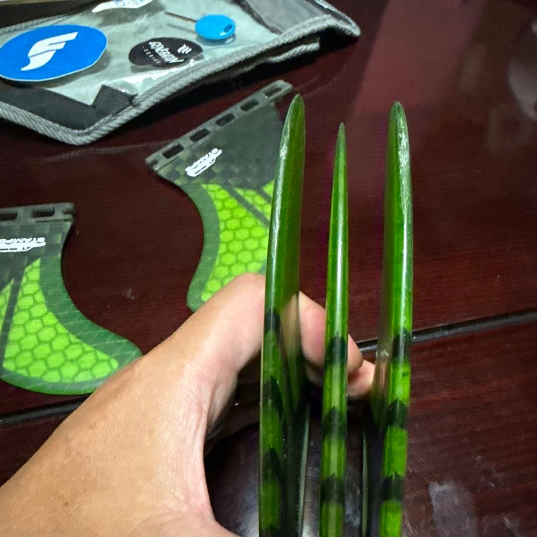 futures. STAMPS FIN (5FIN) Ｍサイズ