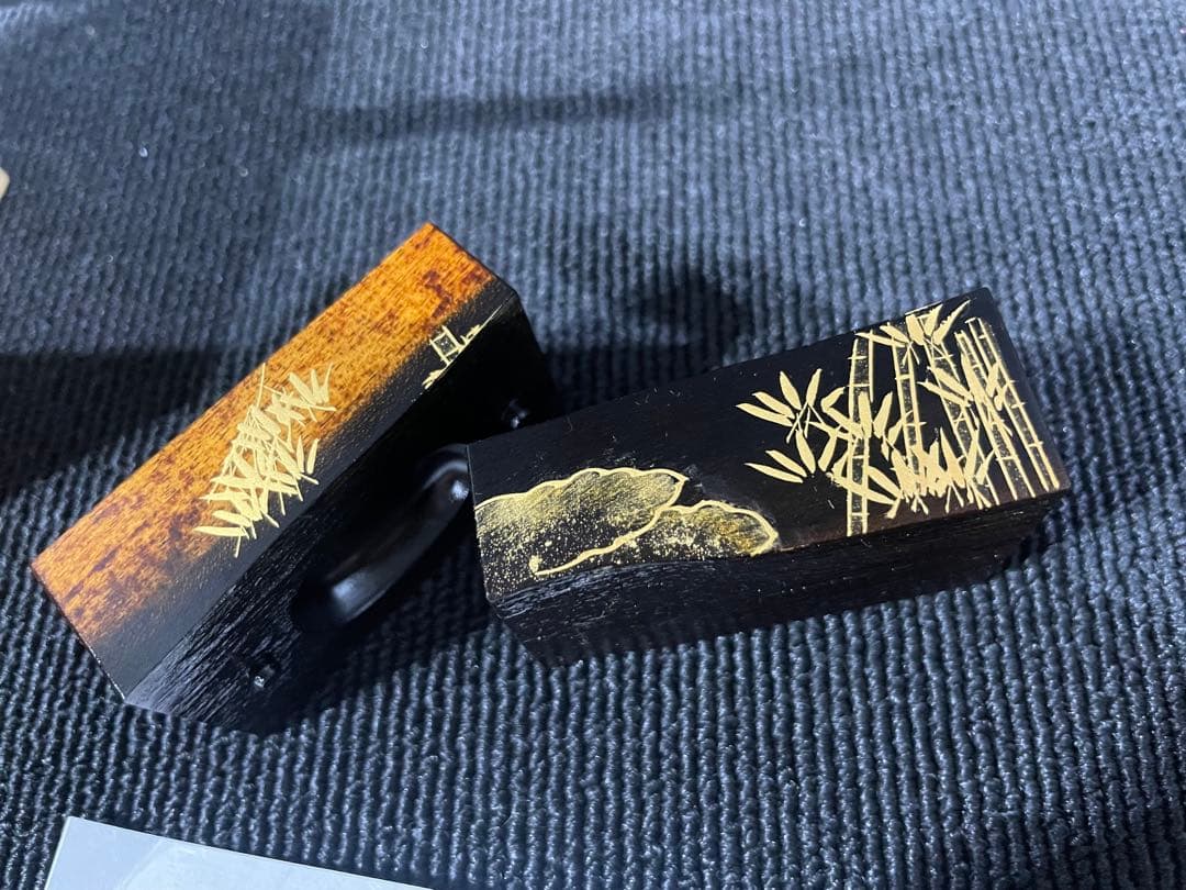 黒柿　竹林蒔絵　割香合　勝彦作