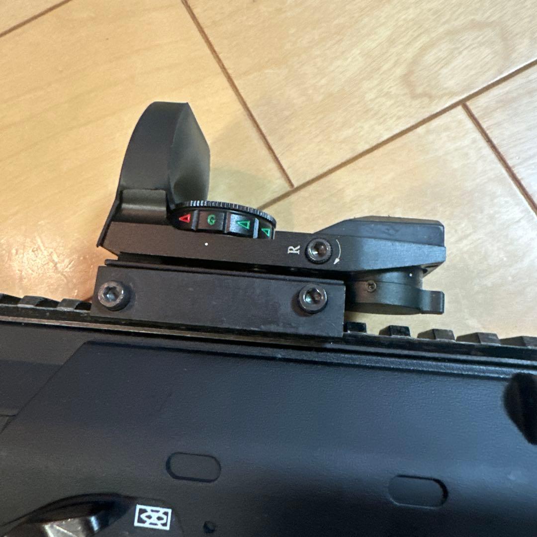 東京マルイ　MP7A1 電動ガン 専用サイレンサー付き　18歳以上　動作OK