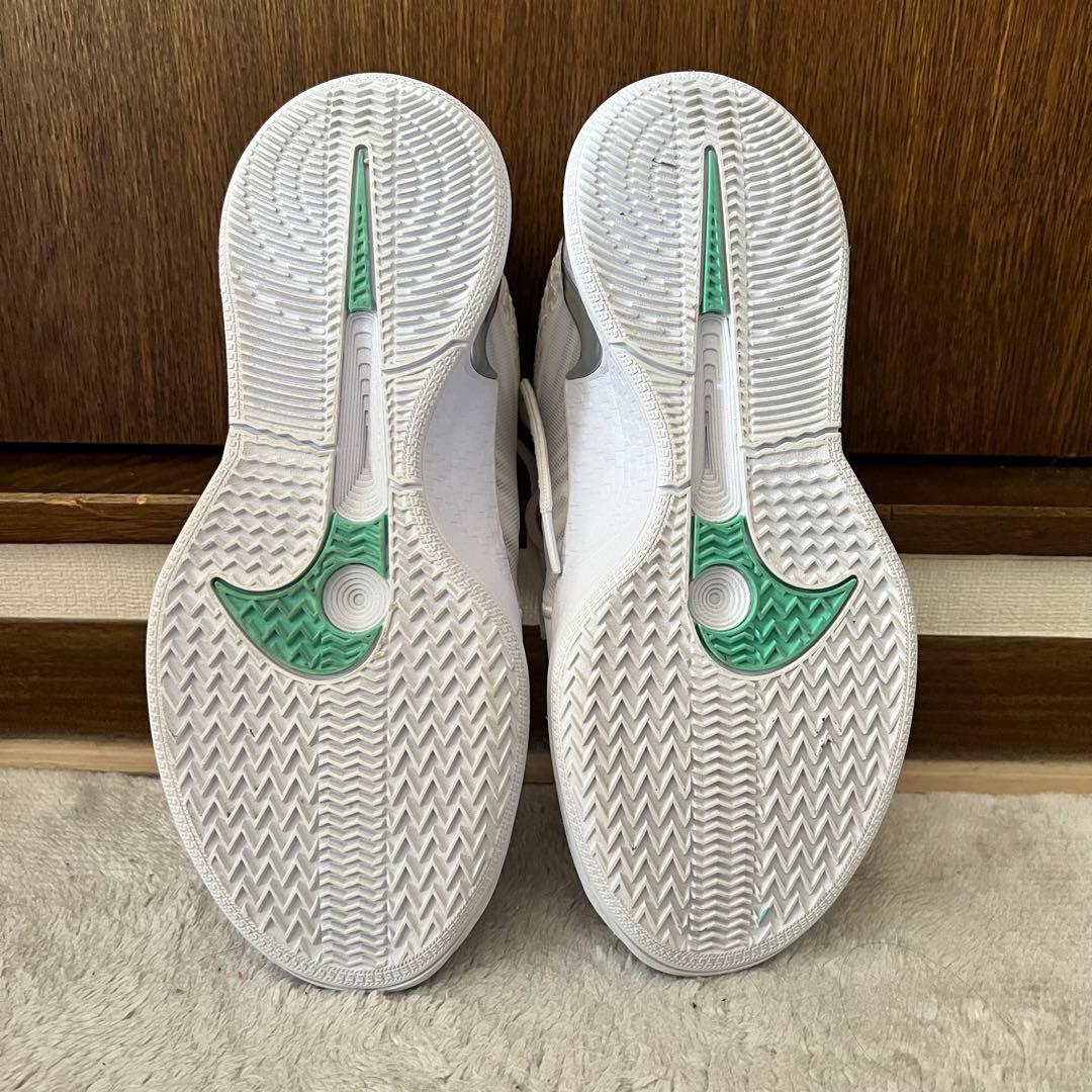 ナイキ ホワイト スニーカー