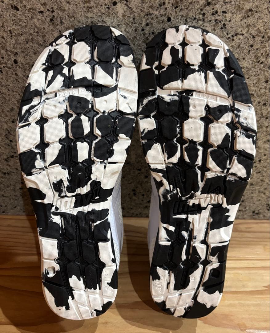 イノヴェイト　トレーニング f-lite 235 inov8 inov-8