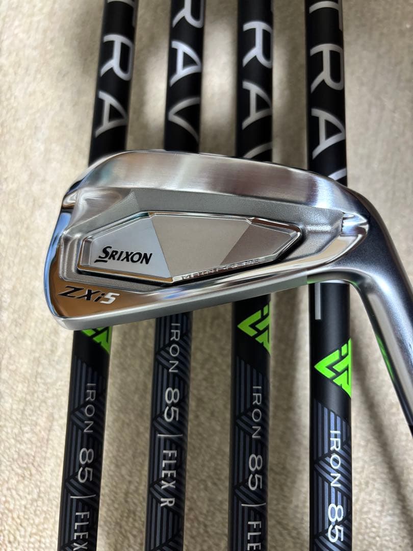 Zxi5 アイアン Travil85R