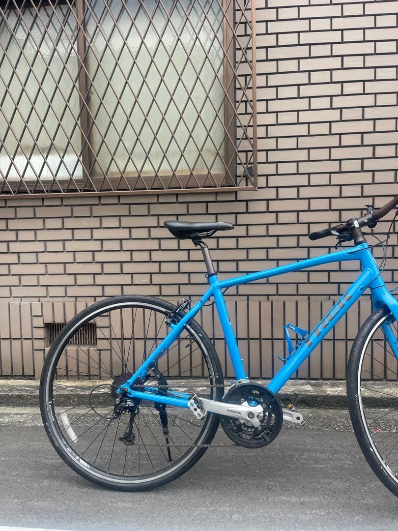 ク*ラ様 【大阪市内発送無料】TREK 7.4FXアルミクロスバイク 700C