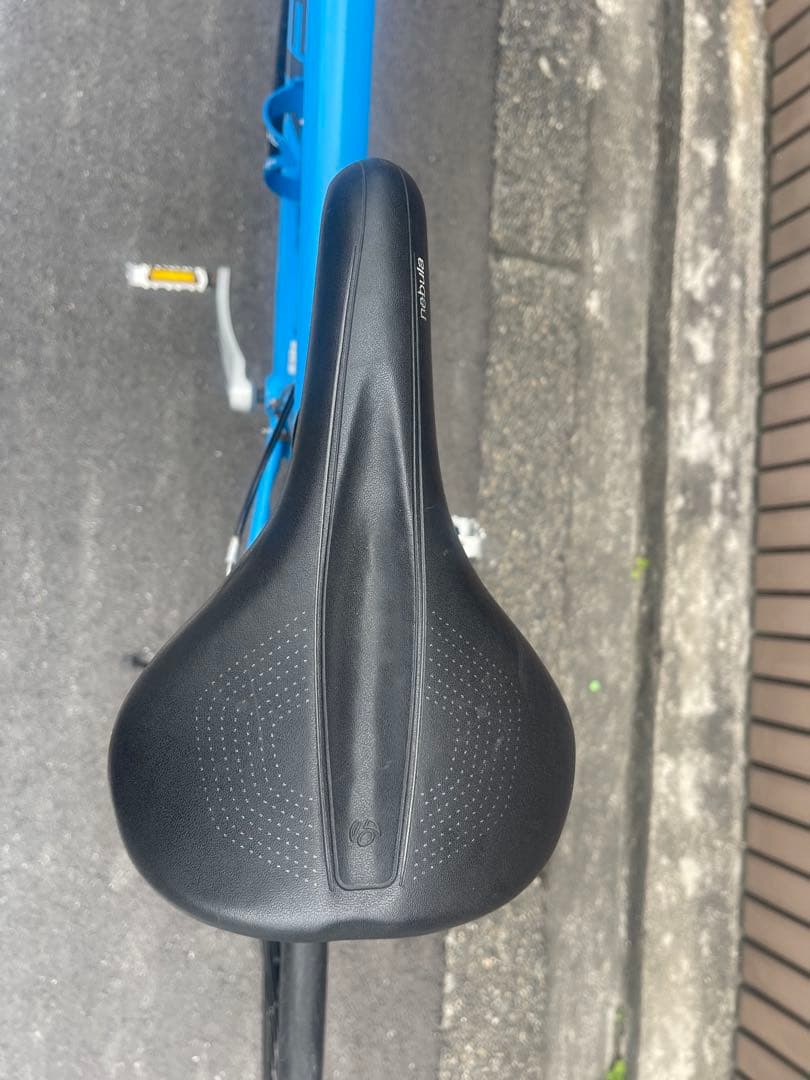 ク*ラ様 【大阪市内発送無料】TREK 7.4FXアルミクロスバイク 700C