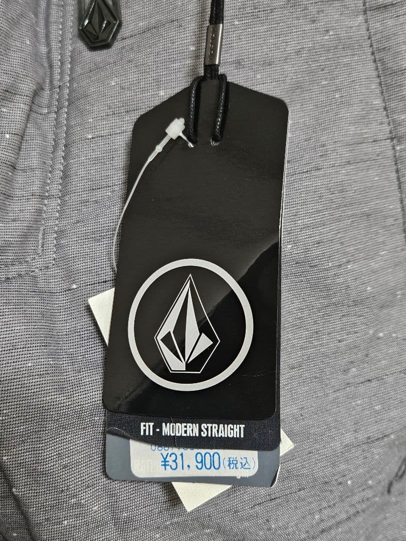 再々値下げしました。VOLCOM スノーボードパンツ 新品未使用　Sサイズ