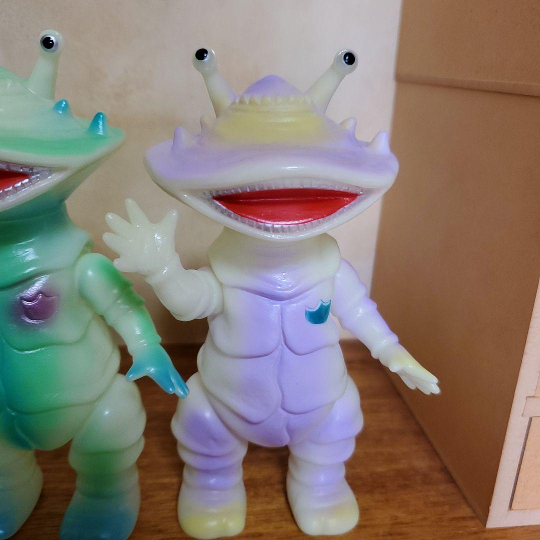 ブルマァク　ブルマァクの怪獣シリーズ　リトルカネゴン蓄光　4体セット