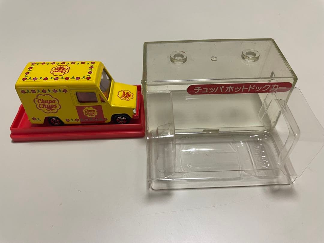 トミカ　珍しい食玩商品です！　4種類セット