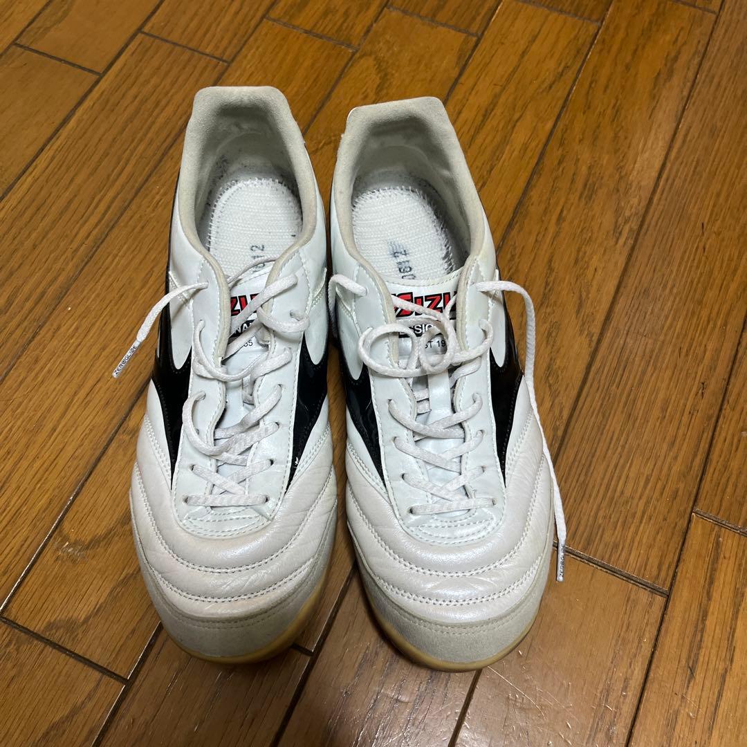 モレリア　サラ　エリートイン　26.5 インドア