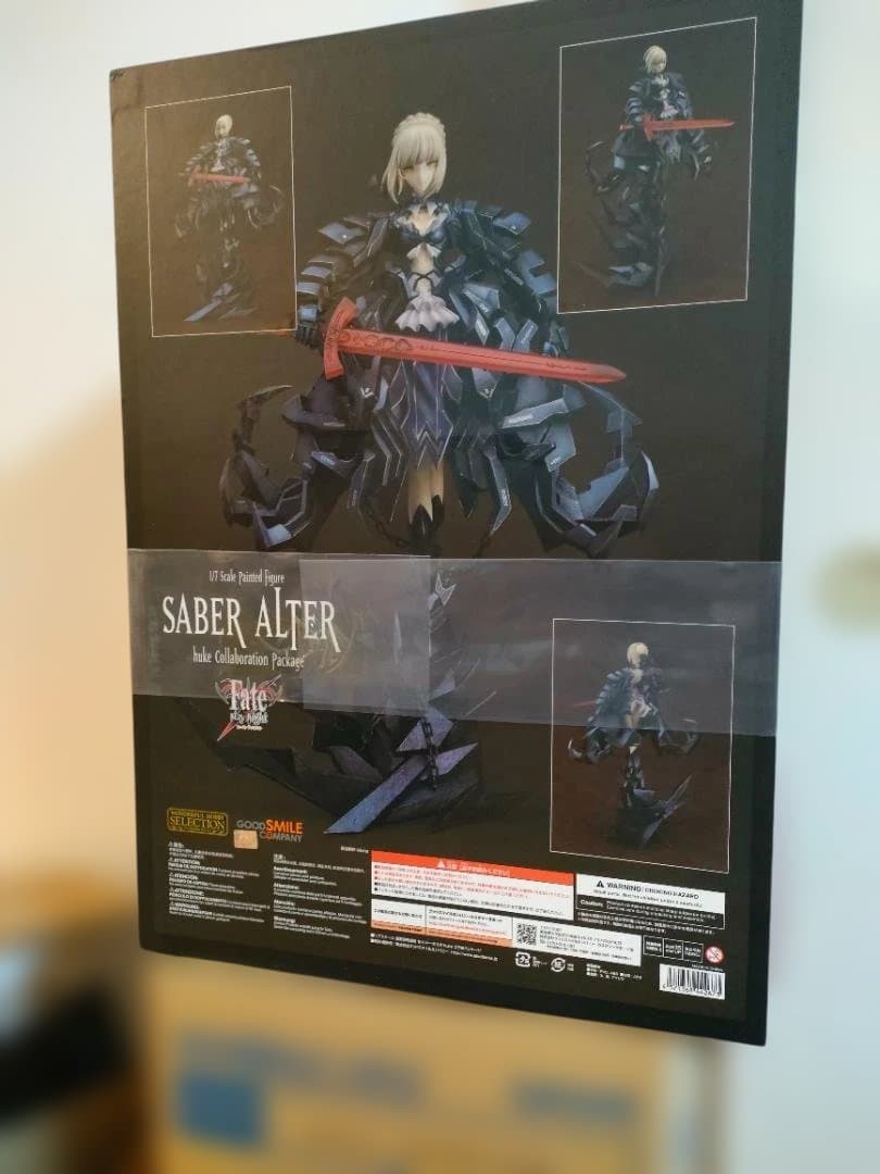 セイバー・オルタ huke コラボパッケージ 1/7 フィギュア　Fate