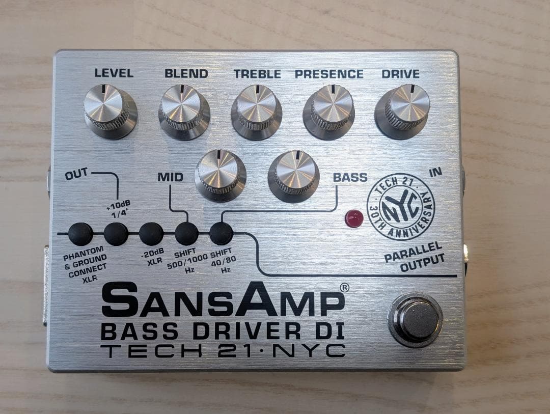 TECH21 BASS D DI V2 30周年記念限定モデル