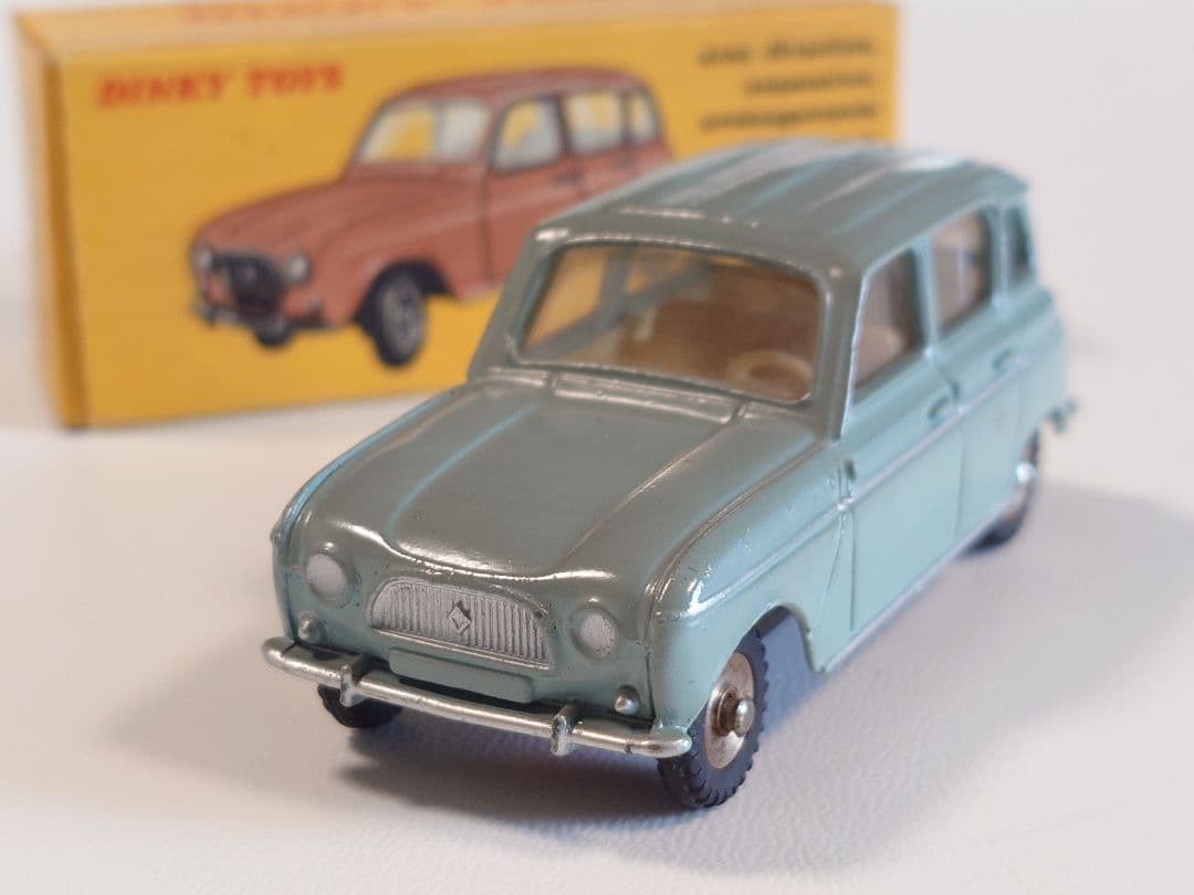ミニカー DINKY No.518 RENAULT 4L