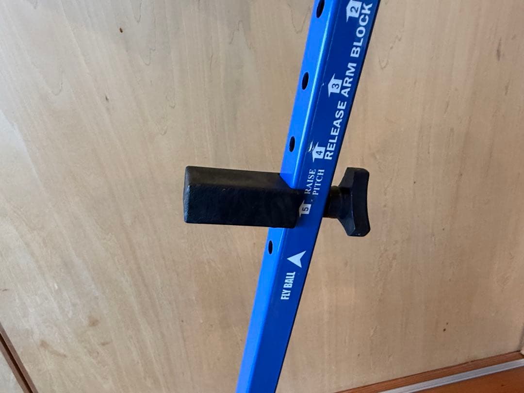 ルイスビルスラッガー 手動ピッチングマシン