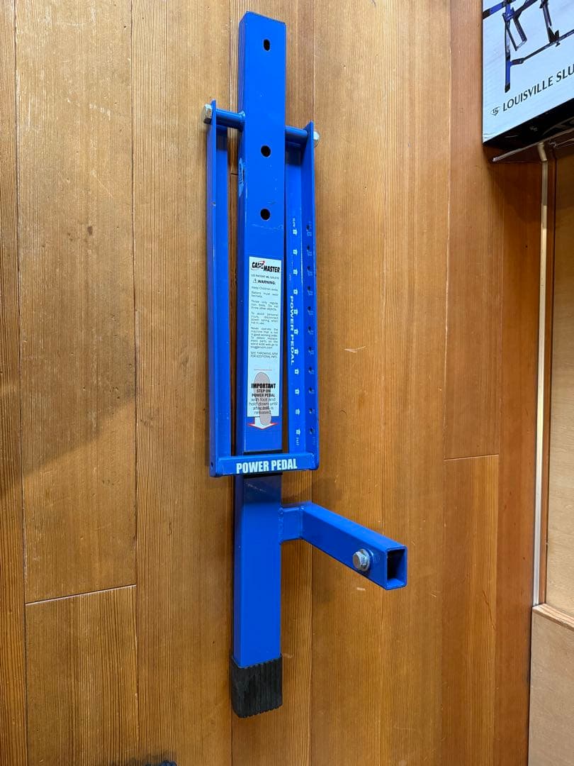 ルイスビルスラッガー 手動ピッチングマシン