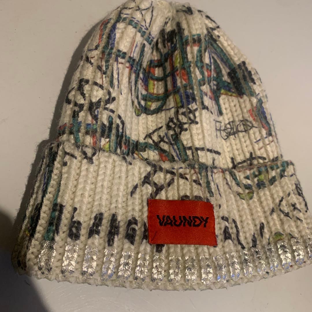 新品　VAUNDY グラフィティ ビーニー