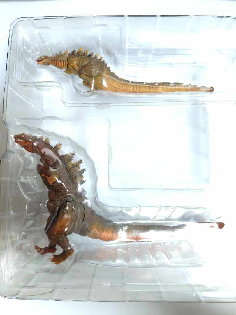 S.H.MonsterArts シン・ゴジラ 第2形態、第3形態セット