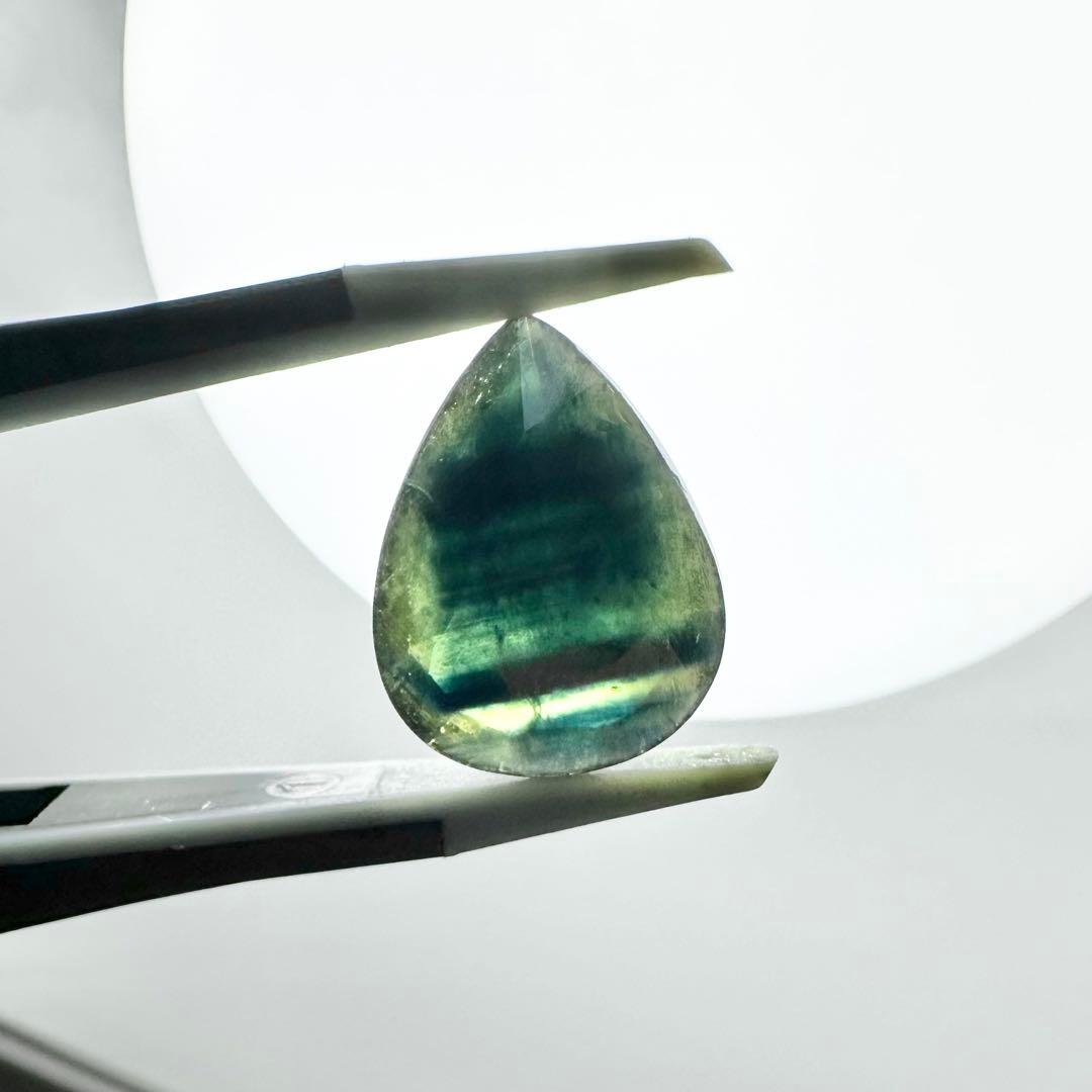 オーストラリア産　バイカラーサファイア　ルース